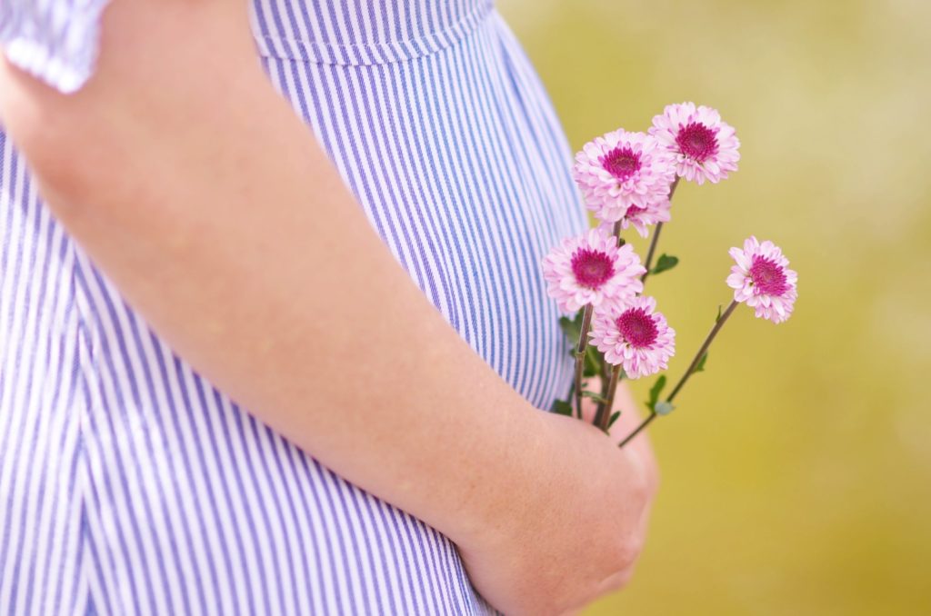 vokalys article les essentiels du chant prénatal la détente inspiratoire prendre soin de soi pendant la grossesse et soulager l'accouchement